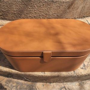 Dyson Airwrap set in black and pink.